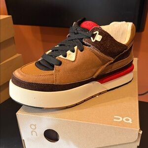 On Running Men's Tan and Black Sneakers